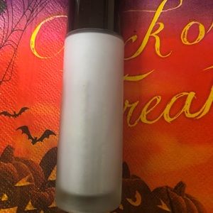 BECCA First Light Primer